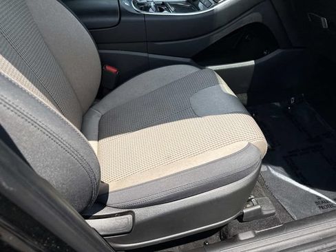 Used 2023 Hyundai Santa Fe SEL FWD image 10