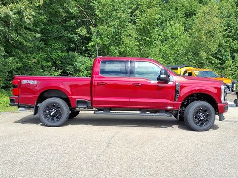 New 2026 Ford F250 XLT w/ XLT Premium Package AWD/4WD image 4