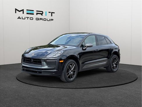 Used 2023 Porsche Macan Turbo AWD/4WD image 4
