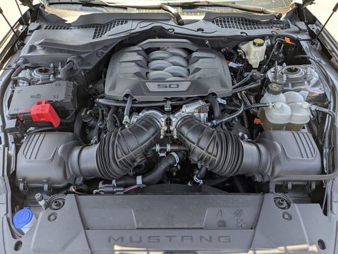 Used 2025 Ford Mustang GT RWD image 28