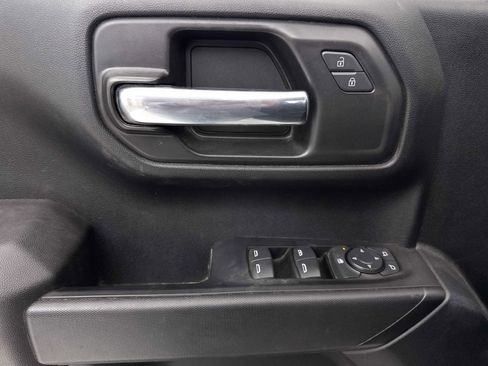 Used 2022 Chevrolet Silverado 1500 Custom image 23