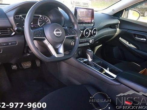 Used 2024 Nissan Sentra SV image 13