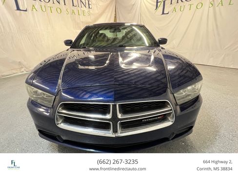 Used 2014 Dodge Charger SE image 2