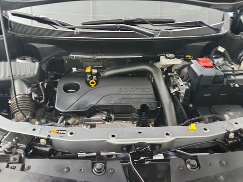 Used 2026 Chevrolet Equinox LT w/ Convenience Package II FWD image 16
