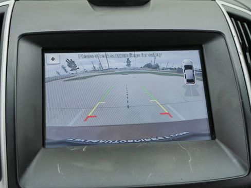 Used 2017 Ford Edge SEL w/ Equipment Group 201A AWD/4WD image 10