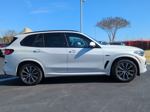 Used 2023 BMW X5 xDrive45e w/ M Sport Package image 11