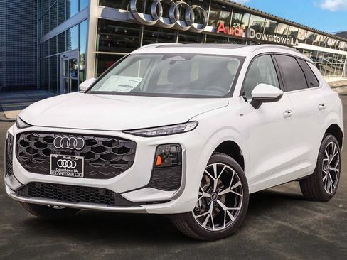 New 2026 Audi Q3 quattro 2.0T AWD/4WD image 1