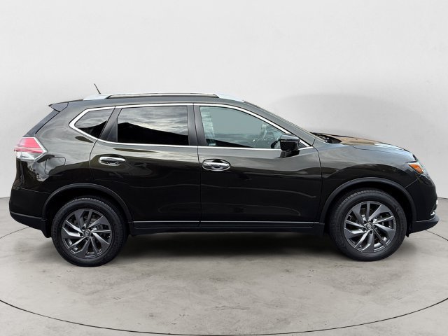 Used 2016 Nissan Rogue SL w/ SL Premium Package AWD/4WD image 4