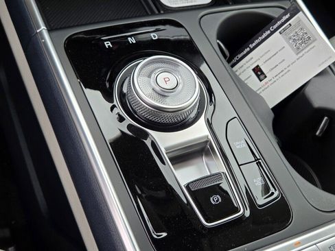 New 2026 Kia Carnival SX image 16