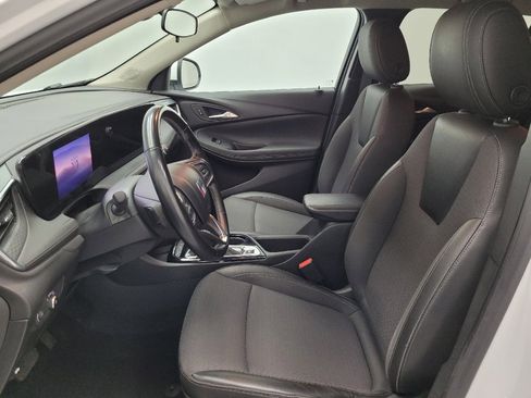 Used 2024 Buick Encore GX Preferred FWD image 17