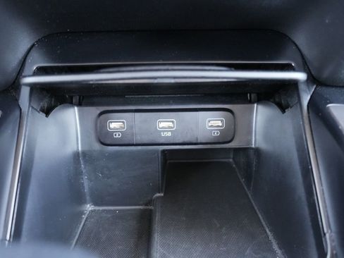 Used 2022 Kia Sorento LX image 33