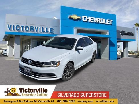 Used 2017 Volkswagen Jetta S w/ Jetta S Cold Weather Package FWD image 1