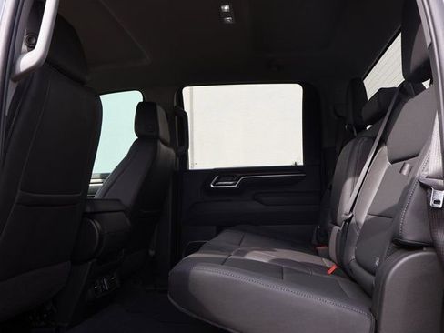 Used 2025 GMC Sierra 2500 SLT AWD/4WD image 24