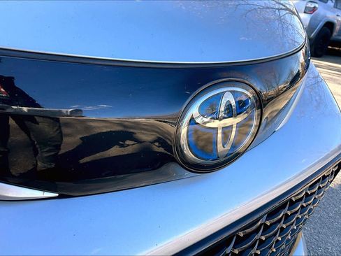 Certified 2021 Toyota Sienna XSE image 29