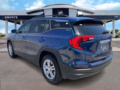 Used 2020 GMC Terrain SLE w/ Driver Convenience Package image 5