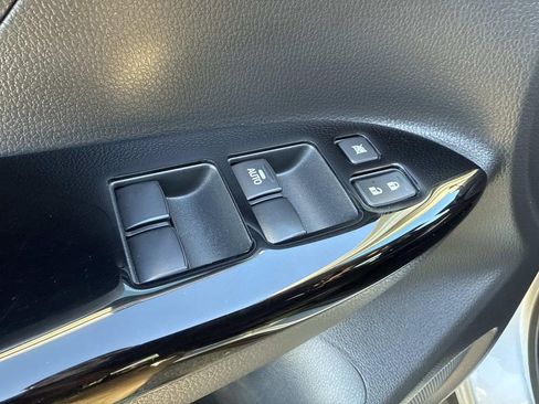 Used 2025 Mitsubishi Eclipse Cross LE image 20