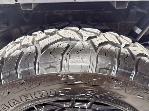 Used 2025 Ford F150 XLT w/ Equipment Group 301A Standard AWD/4WD image 34
