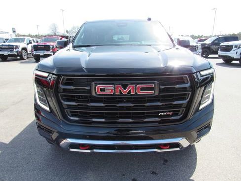 Used 2025 GMC Yukon XL AT4 Ultimate AWD/4WD image 5