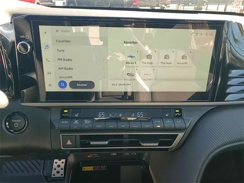 Used 2026 Toyota Camry SE image 18