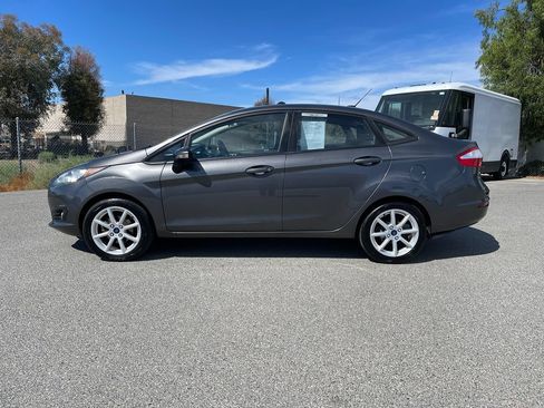 Used 2016 Ford Fiesta SE w/ Equipment Group 201A FWD image 8