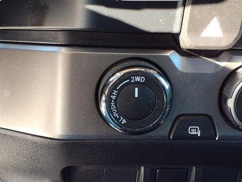 Used 2022 Toyota Tacoma SR image 21