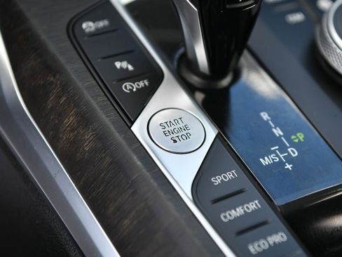 Used 2021 BMW 330i Sedan w/ Convenience Package image 24