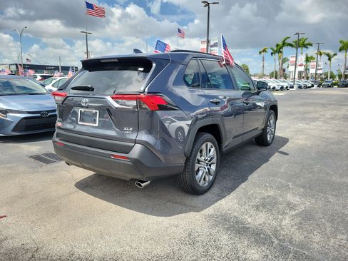 Used 2025 Toyota RAV4 XLE Premium AWD/4WD image 11