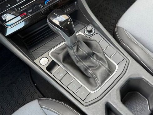 New 2026 Volkswagen Jetta SE image 23