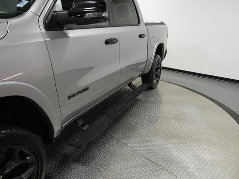 Used 2024 RAM 1500 Limited AWD/4WD image 5