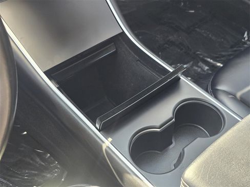 Used 2018 Tesla Model 3 Long Range image 14