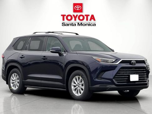 New 2026 Toyota Grand Highlander AWD Hybrid image 1