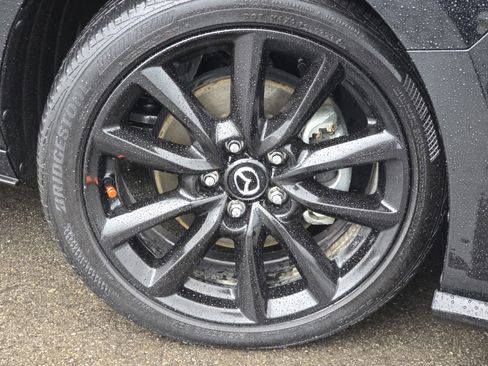 Used 2024 MAZDA MAZDA3 Hatchback w/Premium Plus Pkg image 18