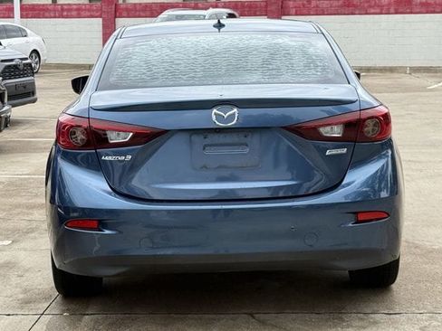 Used 2017 MAZDA MAZDA3 Touring w/ Popular Equipment Package FWD image 5