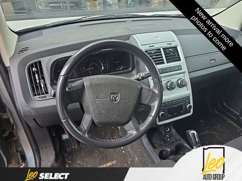 Used 2010 Dodge Journey SXT w/ Convenience Group I FWD image 5