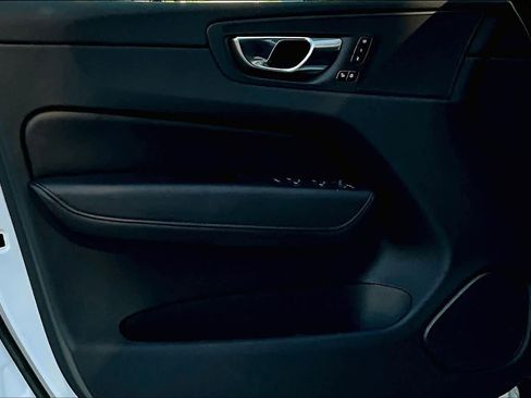 Used 2023 Volvo XC60 B5 Plus w/ Climate Package image 25