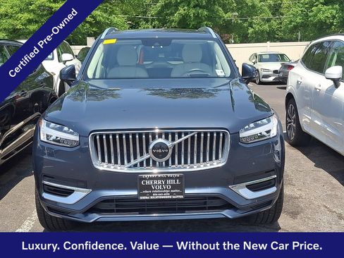 Used 2022 Volvo XC90 T8 Inscription AWD/4WD image 2