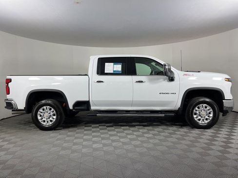 Used 2026 Chevrolet Silverado 2500 LTZ w/ LTZ Premium Package image 8