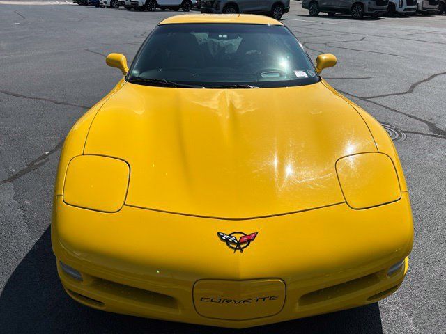 Used 2001 Chevrolet Corvette Coupe w/ Preferred Equipment Group2 RWD image 4