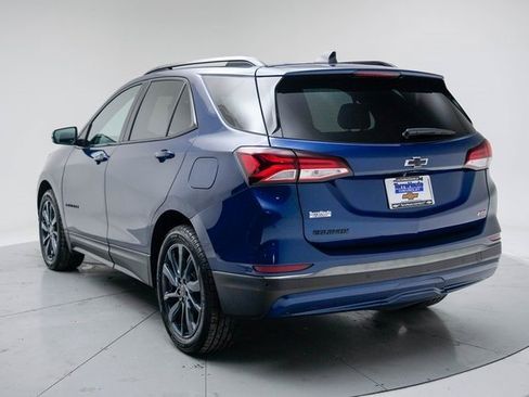 Used 2022 Chevrolet Equinox RS w/ RS Leather Package image 3