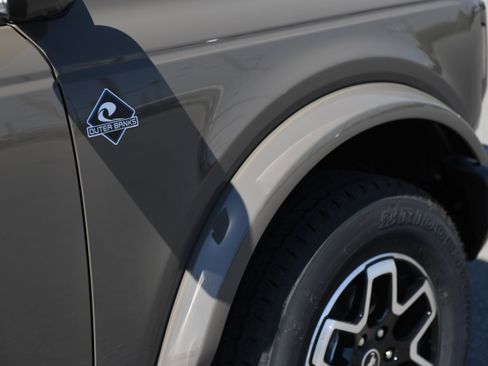 New 2026 Ford Bronco Outer Banks image 6