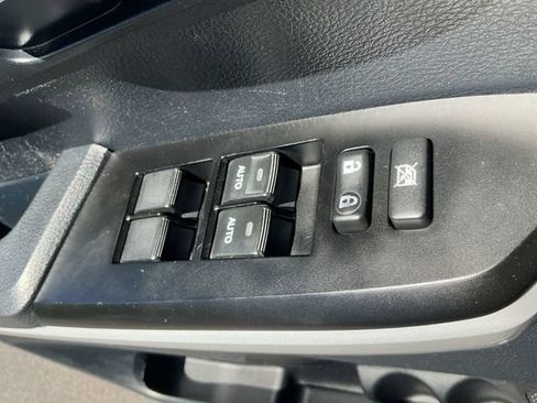 Used 2018 Toyota Tundra Limited w/ Limited Premium Package AWD/4WD image 28