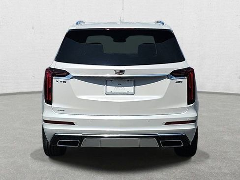 Used 2025 Cadillac XT6 Premium Luxury w/ LPO, Floor Liner Package image 6
