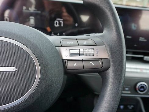 New 2026 Hyundai Kona SE FWD image 19
