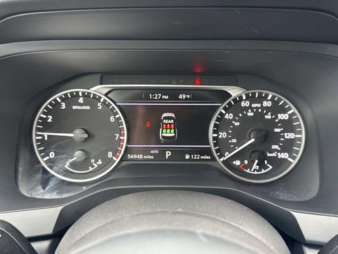 Used 2024 Nissan Pathfinder S image 17