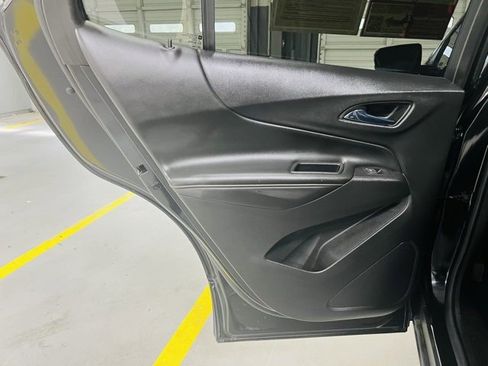 Used 2020 Chevrolet Equinox Premier image 22