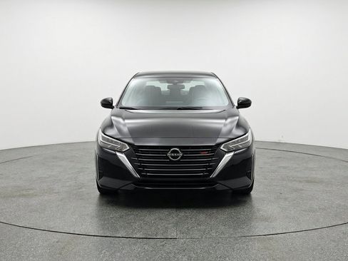 Used 2025 Nissan Sentra SV FWD image 2
