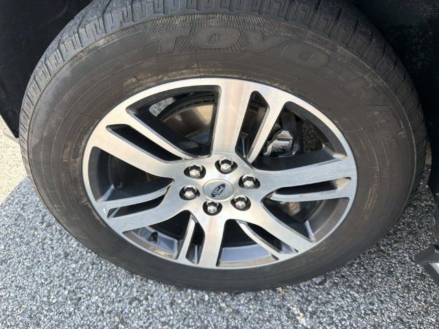 Used 2023 Ford Expedition Limited RWD image 34