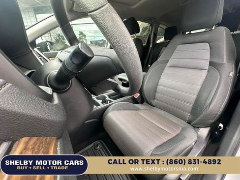 Used 2017 Honda CR-V EX image 9