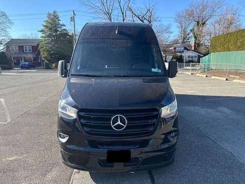 Used 2021 Mercedes-Benz Sprinter 3500 image 11