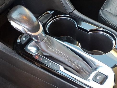 Used 2021 Buick Encore GX Essence w/ Advanced Technology Package image 11